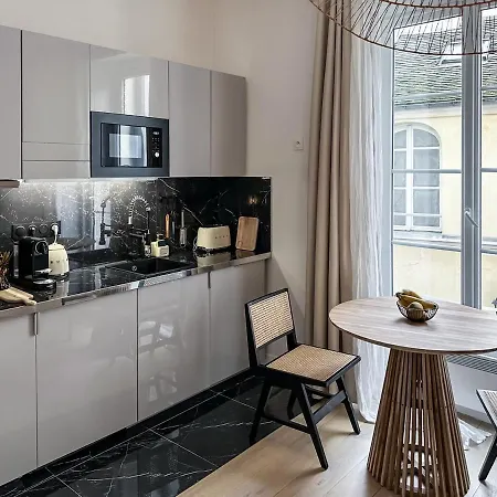 Canettes Deluxe Apartment *
