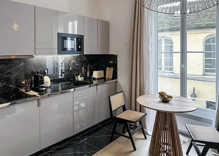 Canettes Deluxe Apartment *